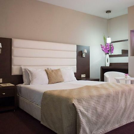 Hotel Continental Skopje Esterno foto
