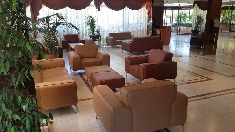 Hotel Continental Skopje Esterno foto