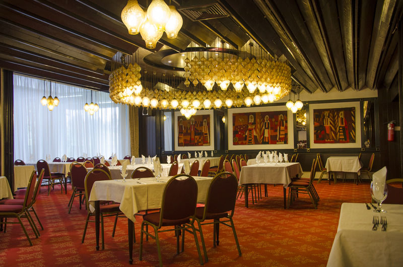 Hotel Continental Skopje Esterno foto