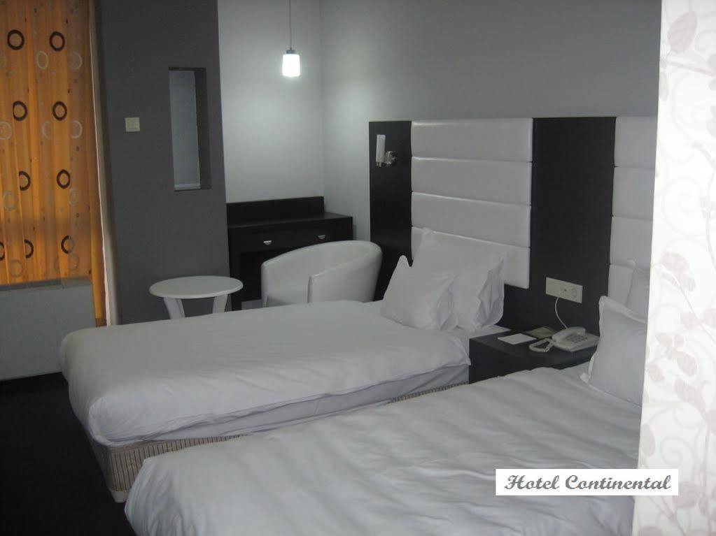 Hotel Continental Skopje Esterno foto