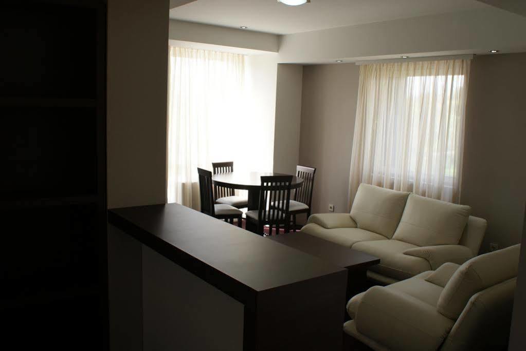 Hotel Continental Skopje Esterno foto