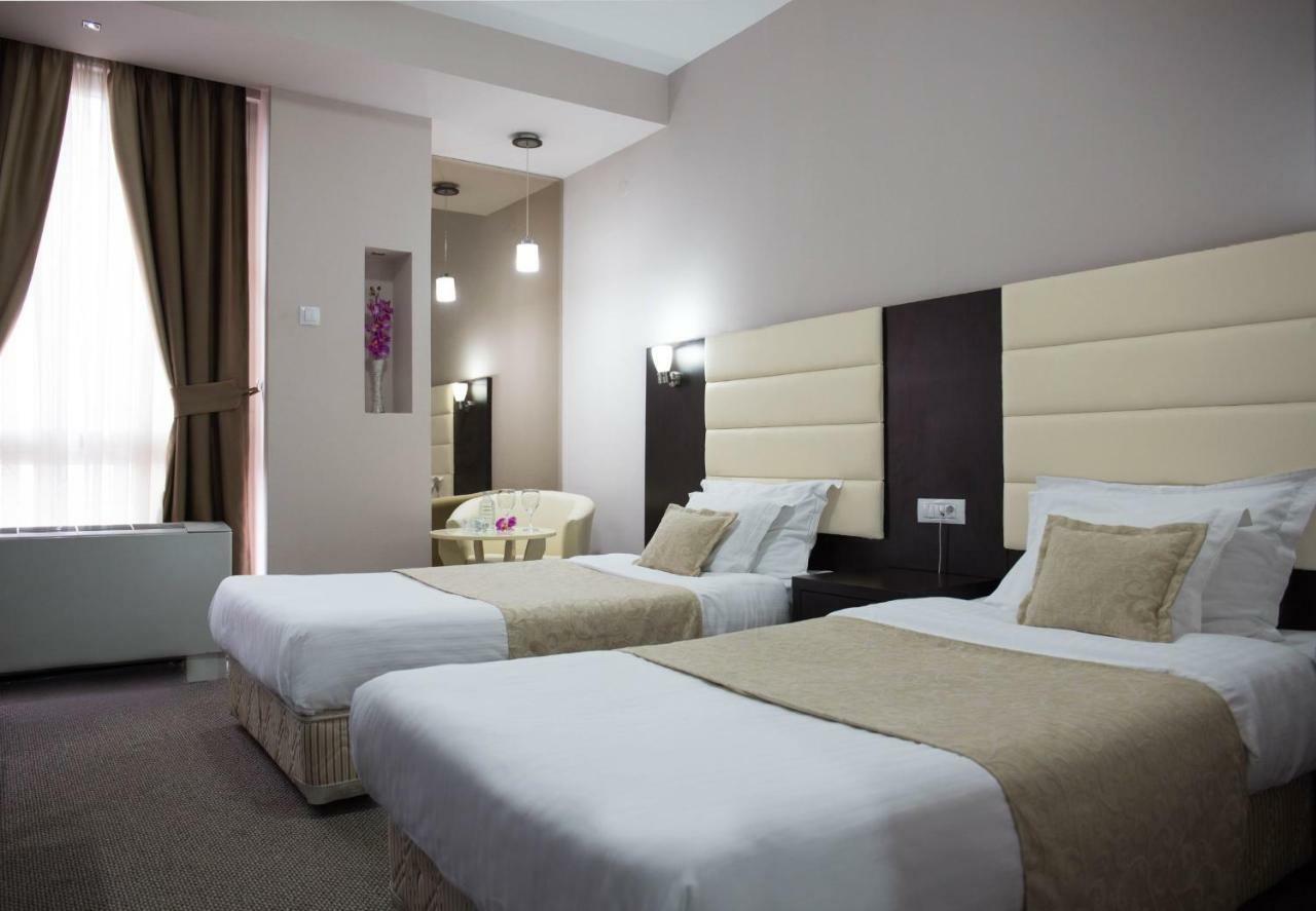 Hotel Continental Skopje Esterno foto