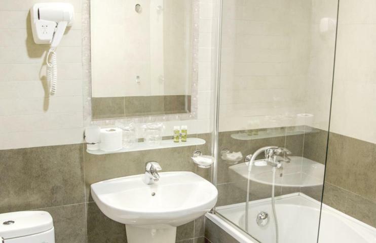 Hotel Continental Skopje Esterno foto